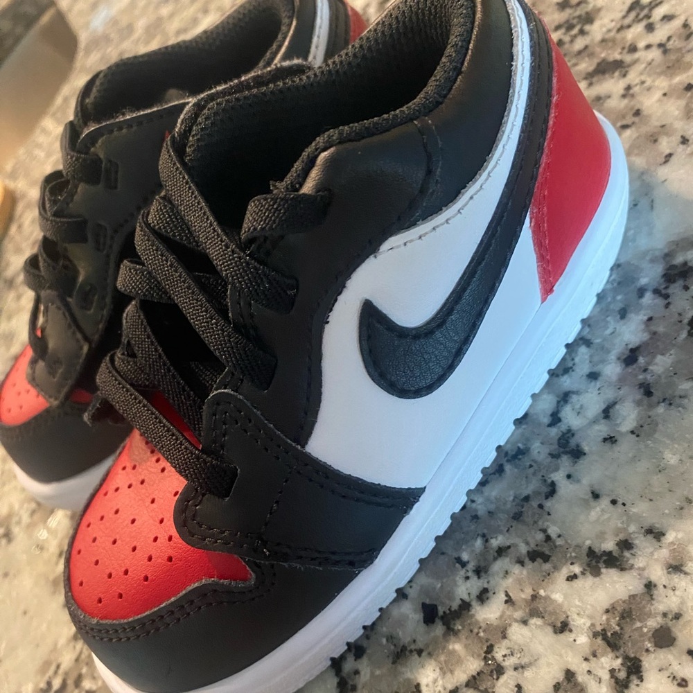 Nike dunks fairly worn good condition